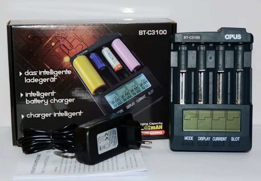 OPUS BT-C3100 V2.2 Intellicharger Зарядное устройство для 4 аккумуляторов Li-Ion, Ni-Cd, Ni-Mh
